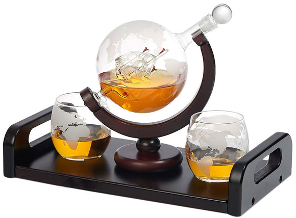 Bezrat Etched Globe Whiskey Decanter + 2 Whiskey Glasses 10 Oz. on Rich Wood Mahogany Base Tray with 2 Side Handle - Gift Packaging - Antique Ship Whiskey Dispenser for Liquor Scotch Bourbon Vodka 850